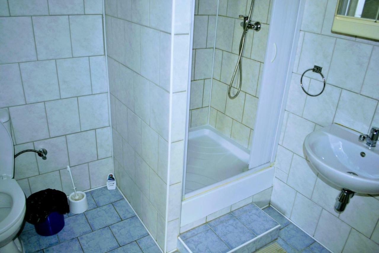 Ubytovanie Zencuch Drienica Kamer foto